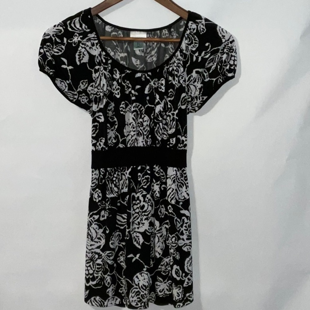 ☀️Motherhood Maternity Top. Size Small.
